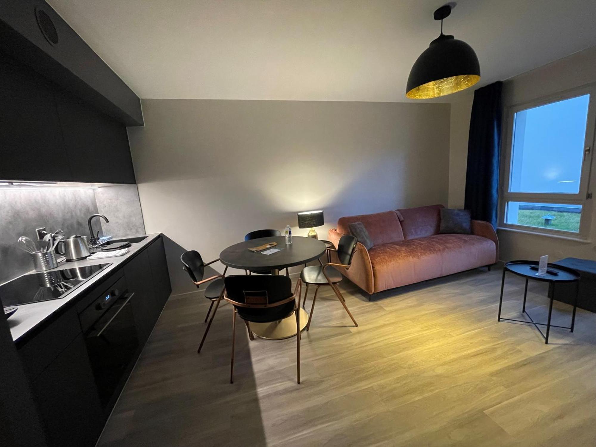 Les Appartements Du Parc - Acces Piscine Et Spa Мюнстер Стая снимка